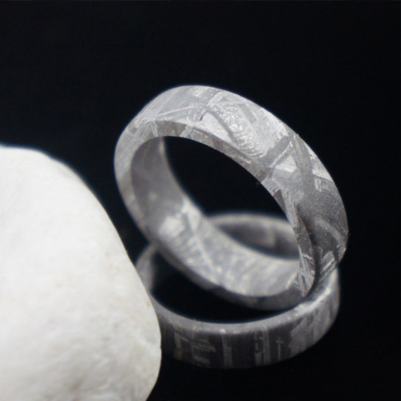 Custom For Andy 7mm Flat Top Meteorite Band