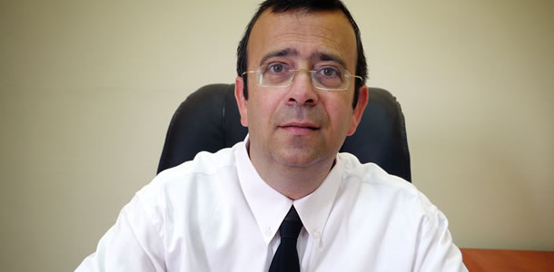 עו"ד זהר באואר במשרדו
